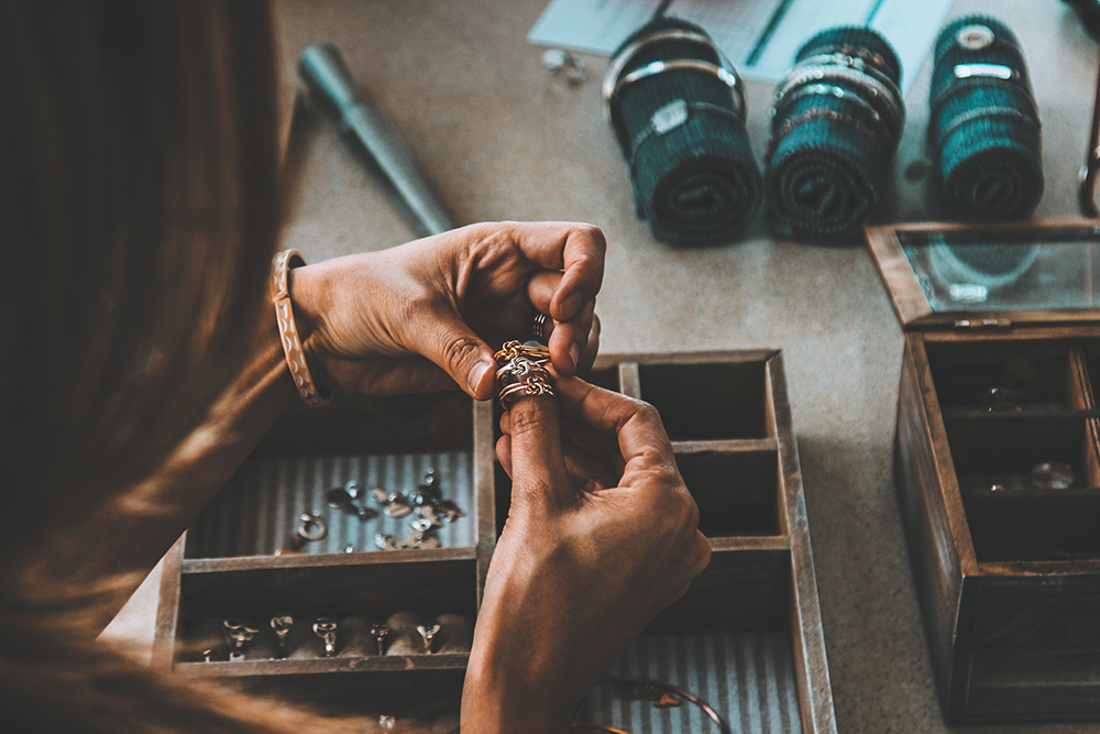 fabriquer des bijoux écolo matieres recyclées